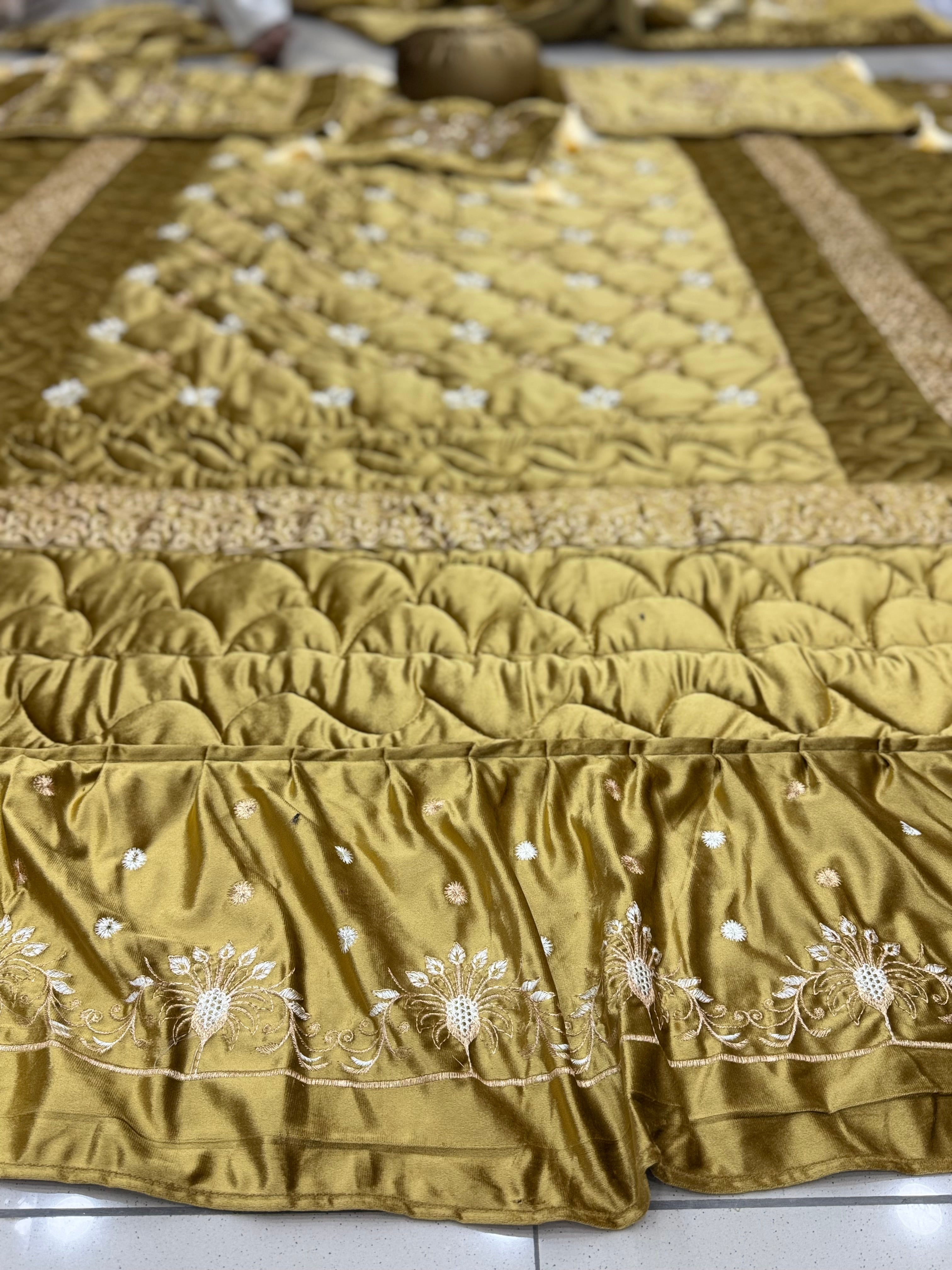 Head Mate Bridal bedsheet 13 pcs