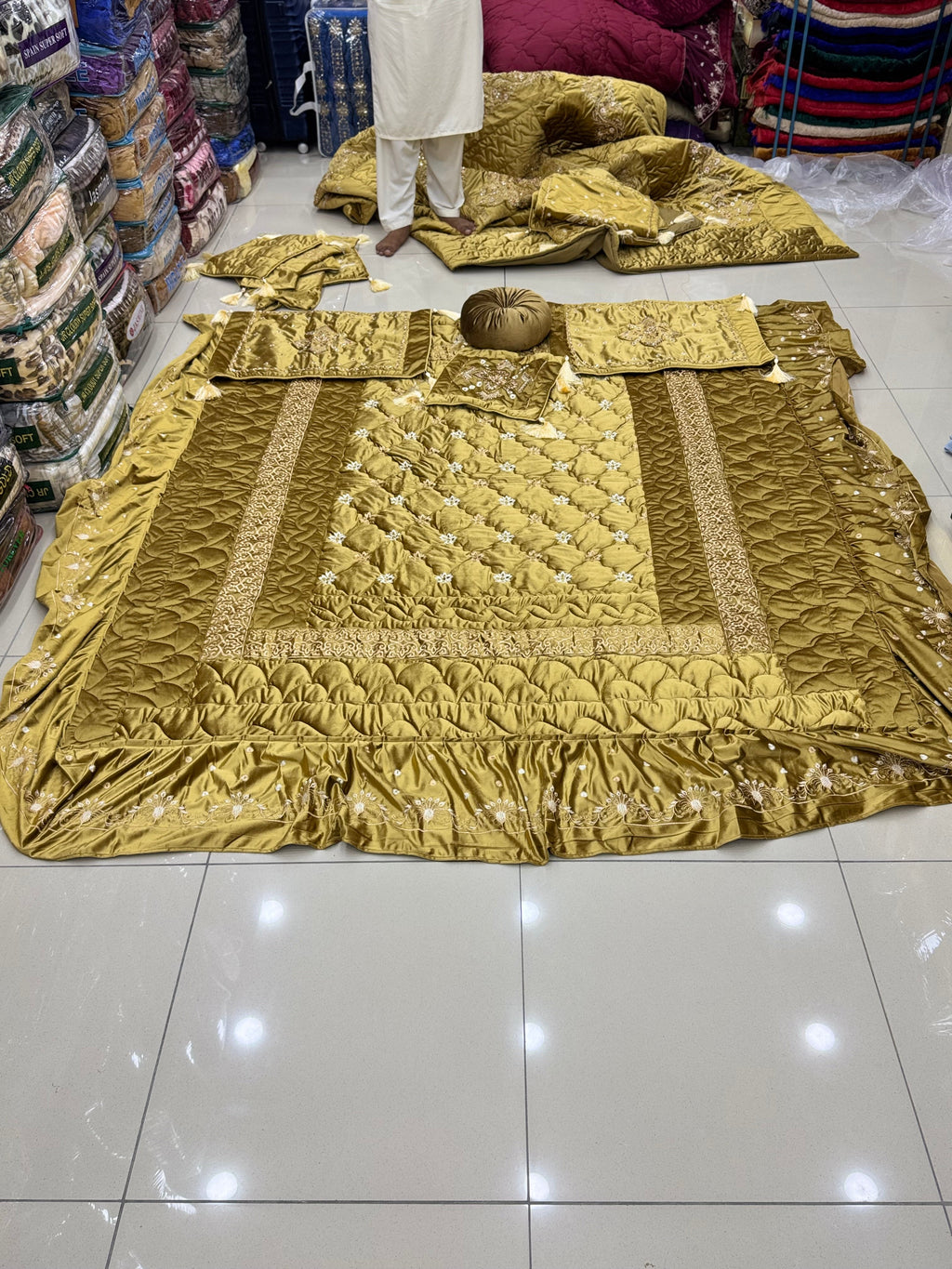 Head Mate Bridal bedsheet 13 pcs