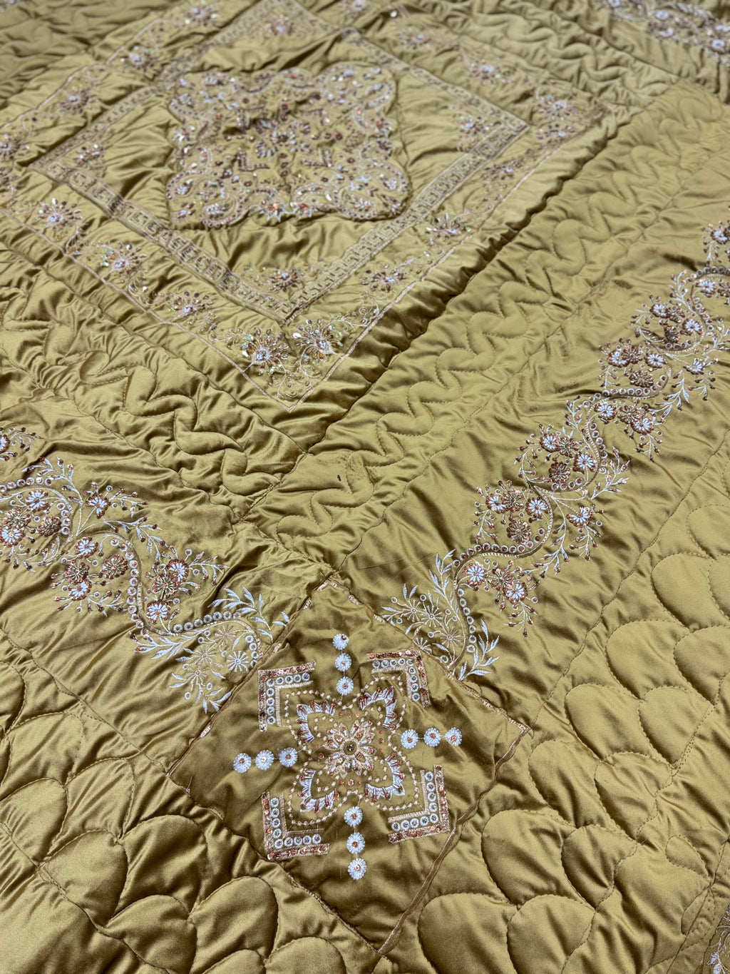 Head Mate Bridal bedsheet 13 pcs