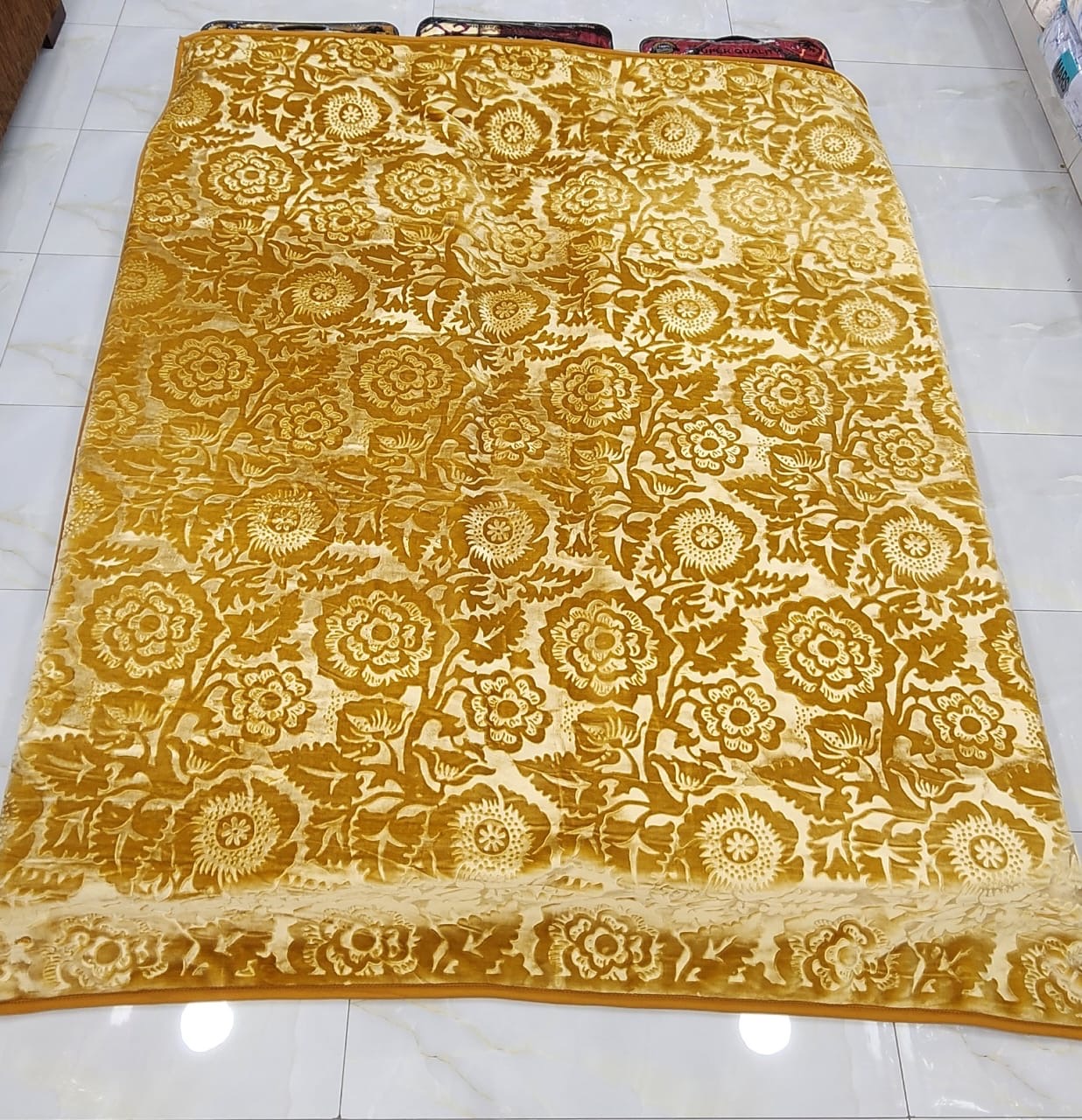 🛏️ Camary Blanket – Double Bed Double Fly