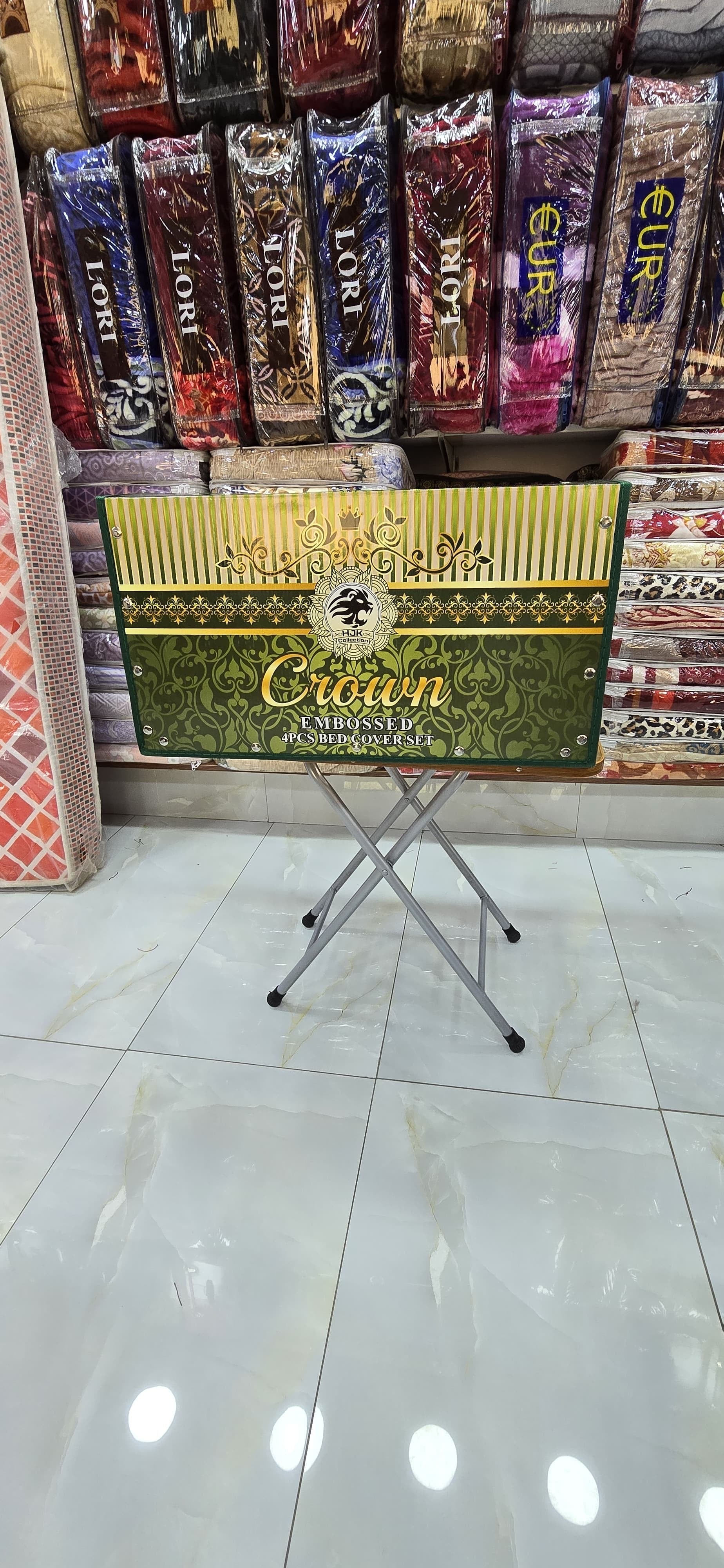 👑 Crown Campbell 4 Pcs Bedding Set