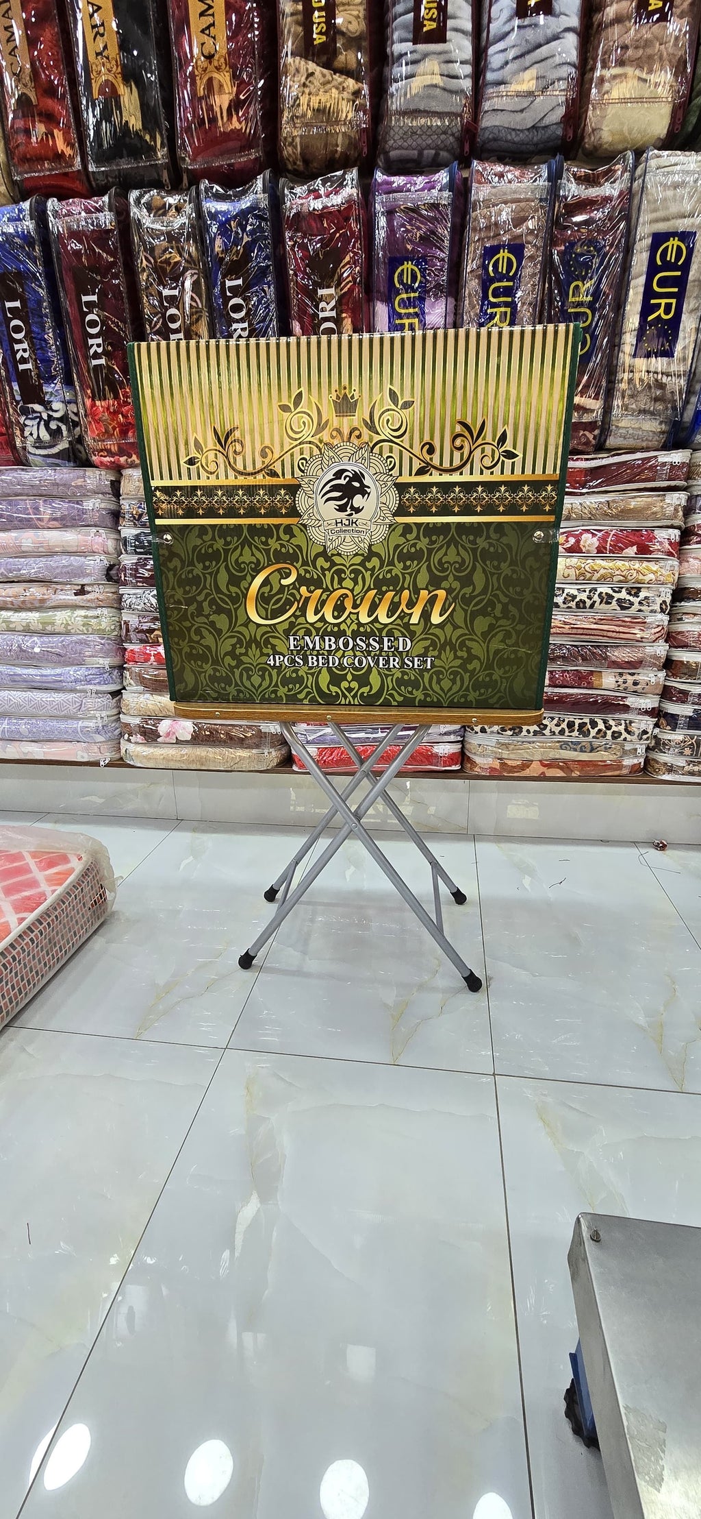 👑 Crown Campbell 4 Pcs Bedding Set