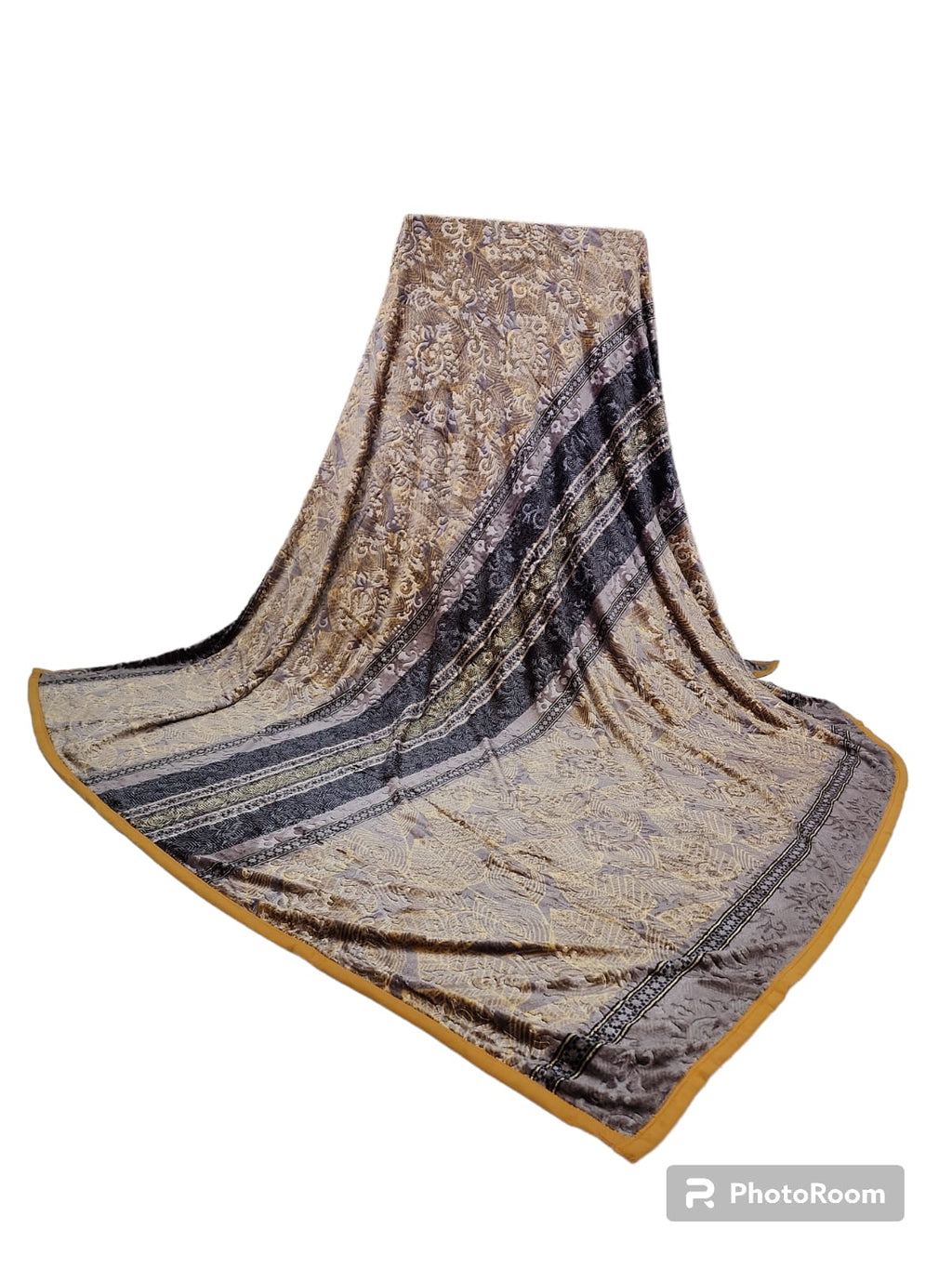 Wellcome boder flannel 
Size.200×240cm